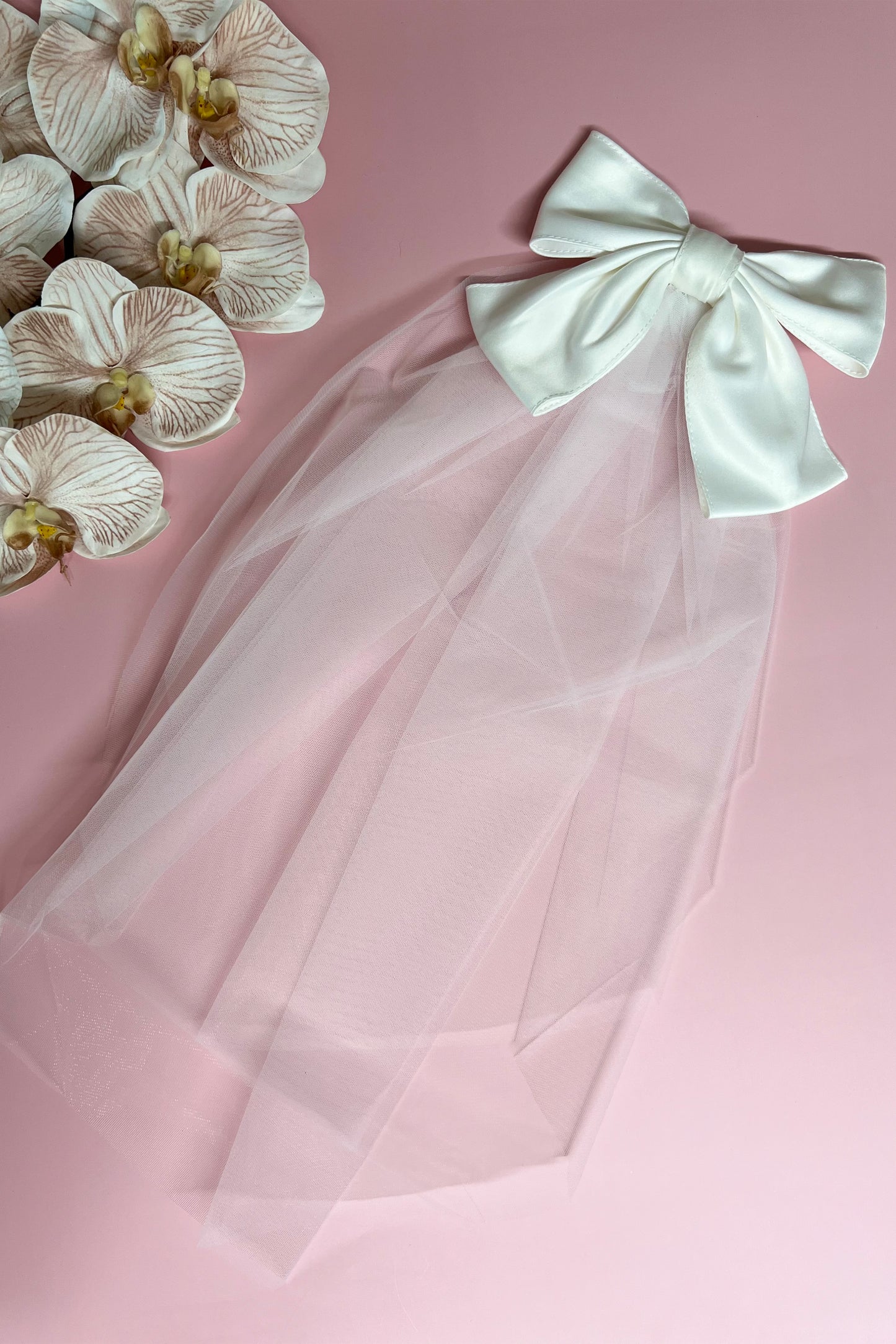 Sarina Short Veil